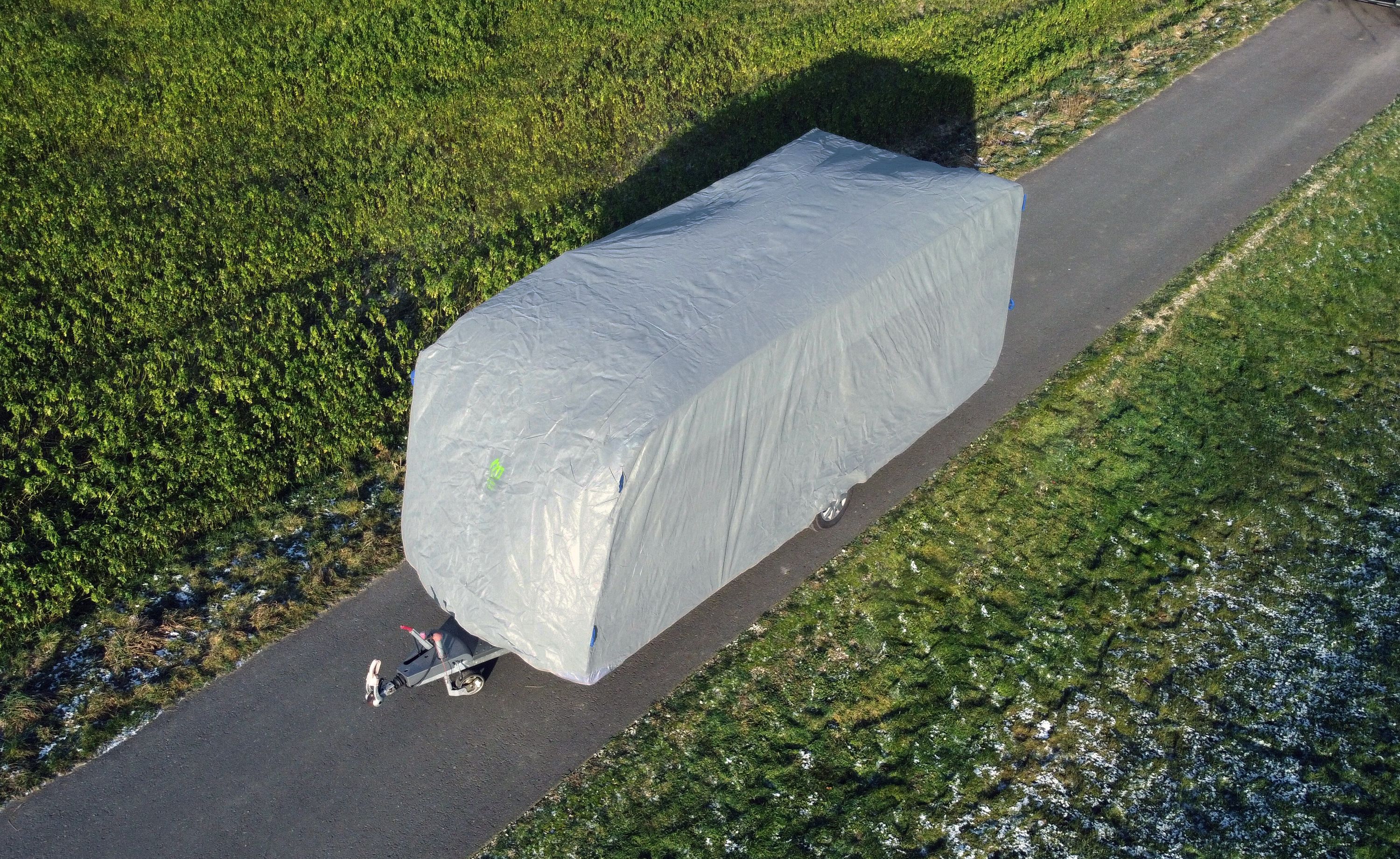 Green Yard Abdeckplane für Wohnwagen oder Wohnmobile Größe XL, 670 x 250 x 220 cm