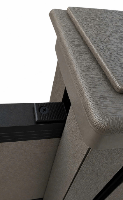 WPC‑Sichtschutzzaun Valla – 5 Elemente 6 Pfosten mit Dekorleisten, ca. 9,1×1,3 m